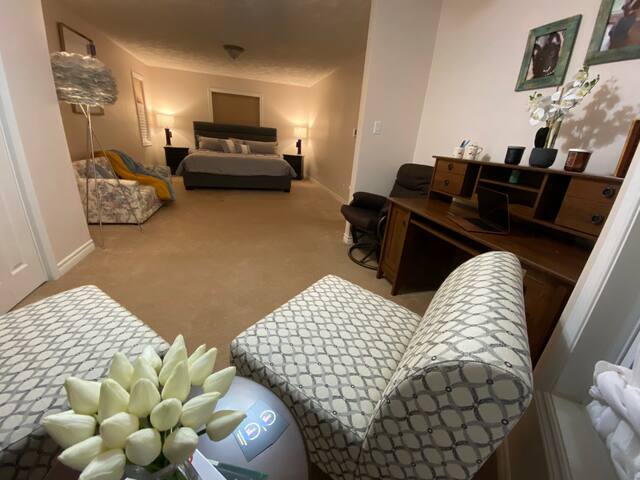 FAMILY Fundy’s Lost Lobster House Water-views gallery image 4