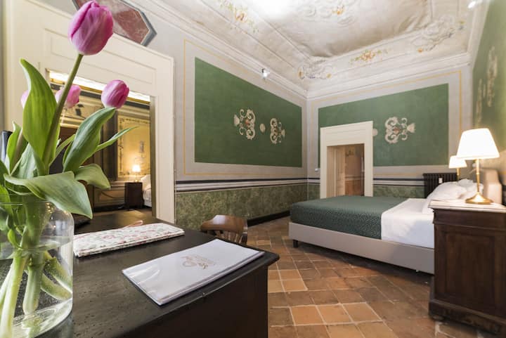 2187ff547b628f8f-34066