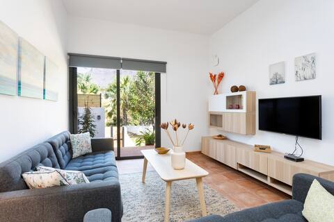 Los Mirlos apartment 1 (3 bedrooms and garden)