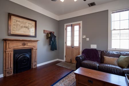 Cozy & Private Bywater Creole Cottage