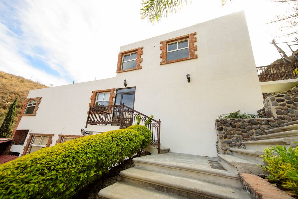 fachada de las habitaciones
