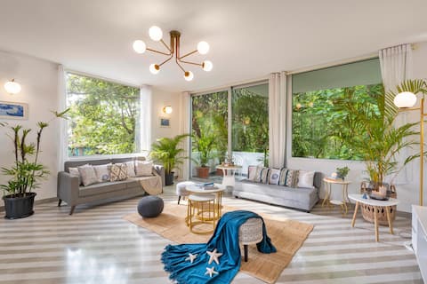 Staymaster Ocean Reef | 2BR | AC | Wi-Fi | Pool