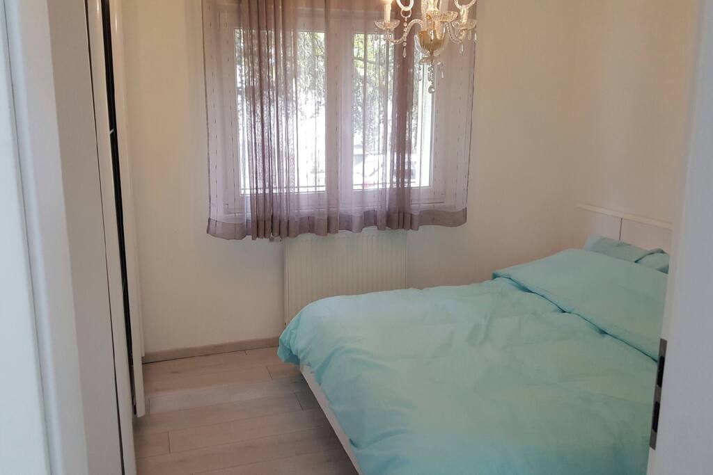 chambre 1 (grand lit:160x200)