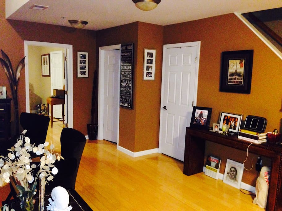 WELL LIT OPEN CONCEPT LAYOUT