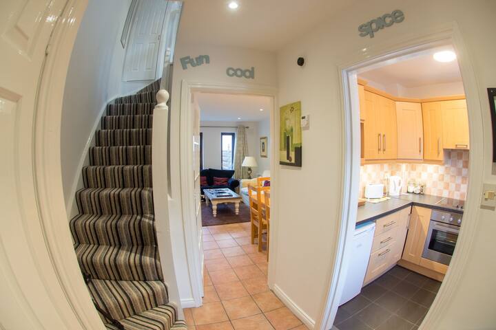 Private access, 6 Guests in Dublin’s Old Town gallery image 2