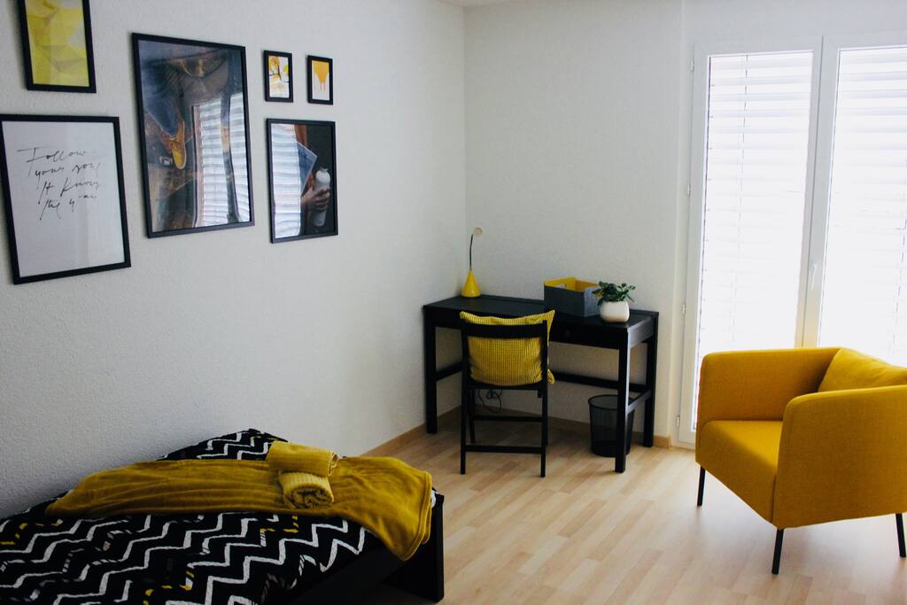 privat single room (yellow)