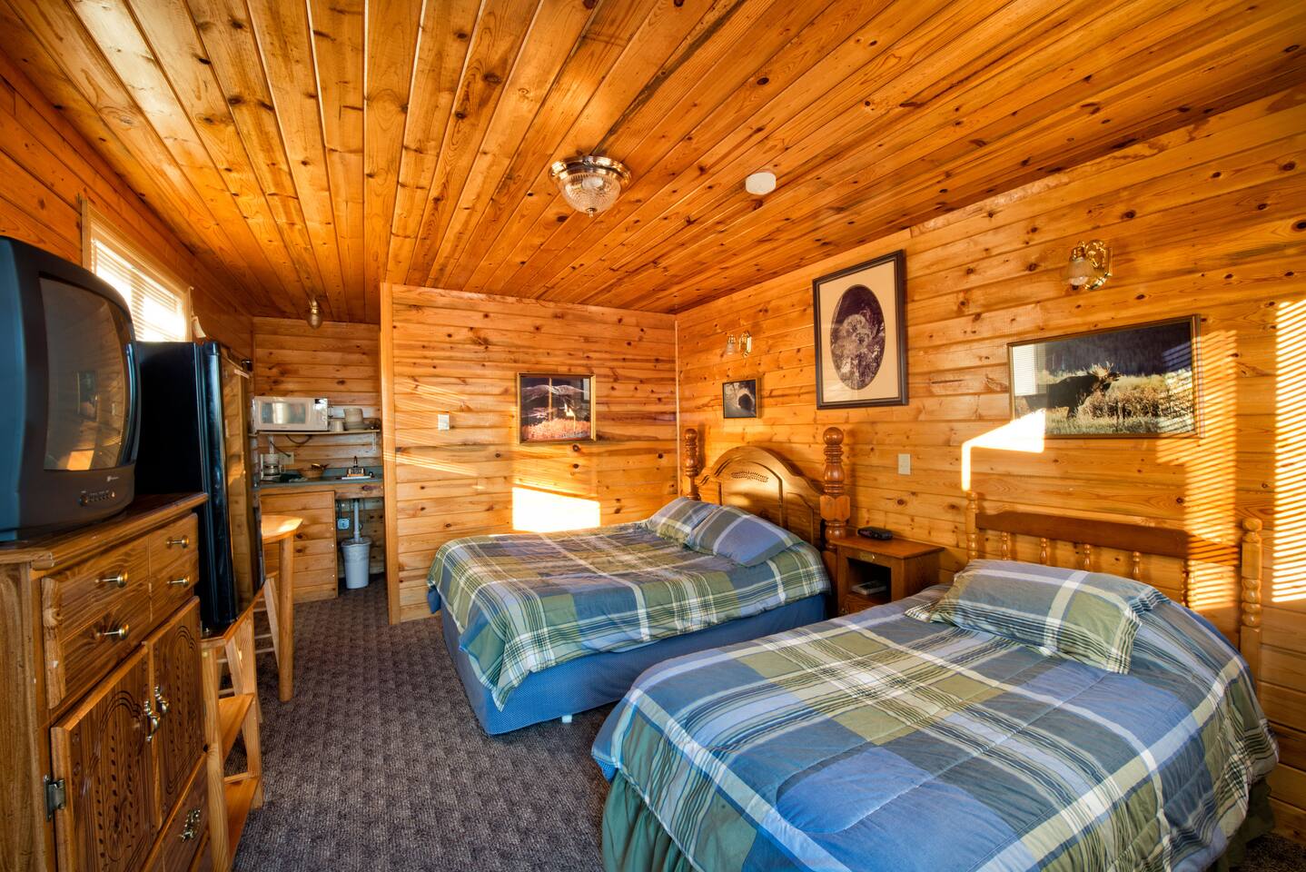 Wild Skies Craig, CO Cabin 2 Cabins for Rent in Craig, Colorado