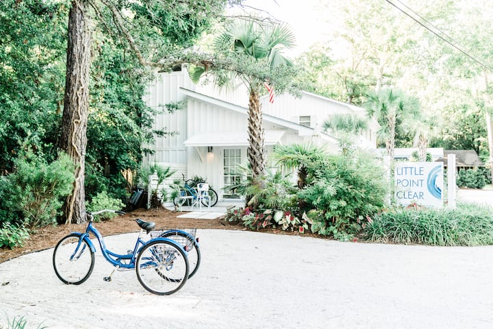 Cool, cozy, contemporary and romantic! Location!