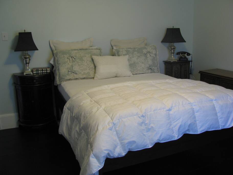 The Hemmingway...perfect for writers or anyone (single bed can be added for nominal amount)