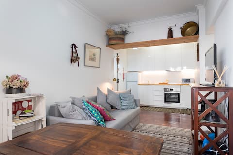 Popular Airbnb listing: Monte 23 in Lisboa