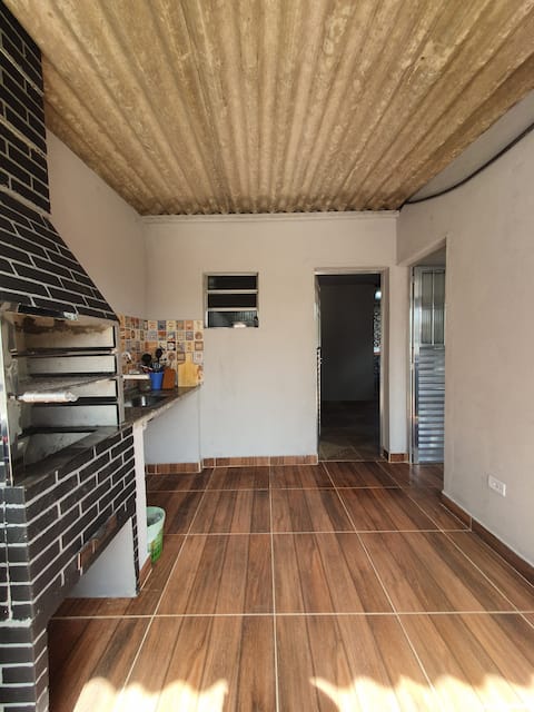 Beach House in Peruíbe with barbecue