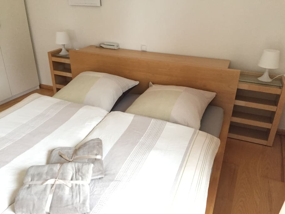 Schlage mit Doppelbett