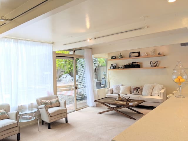 HUGE 7B/4b House+ Office/Baby Room gallery image 2