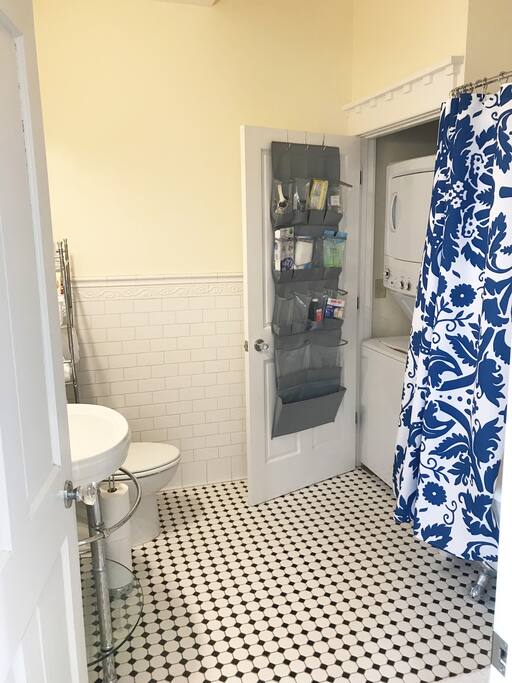 Claw foot tub & washer /dryer