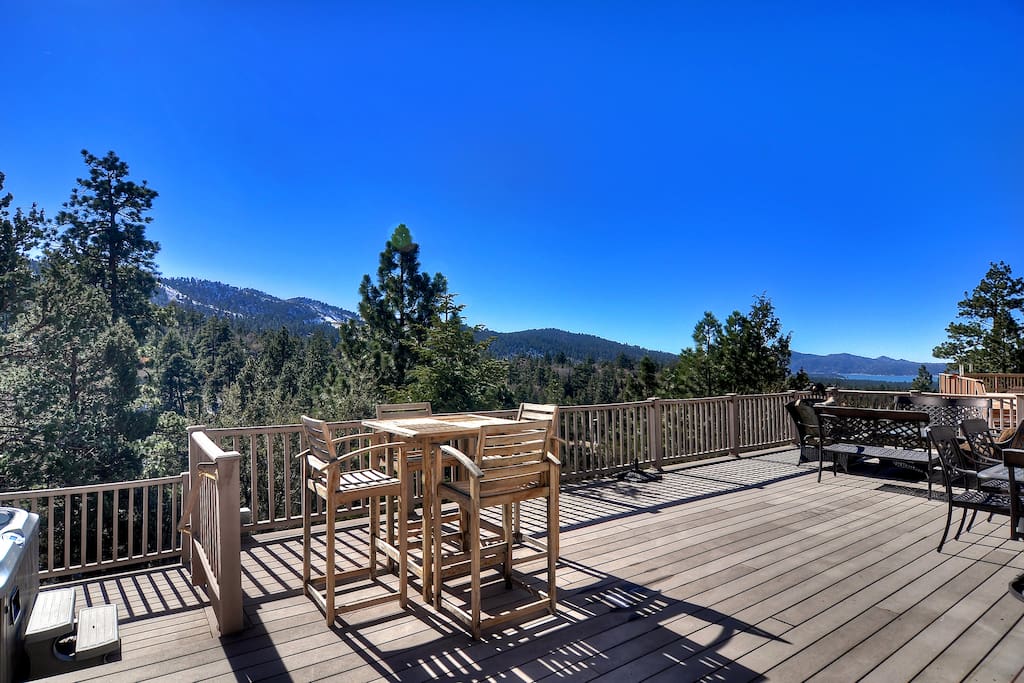 Huge deck with panoramic views