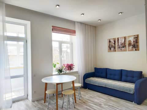 Тихая и уютная квартира на Французском бульваре.