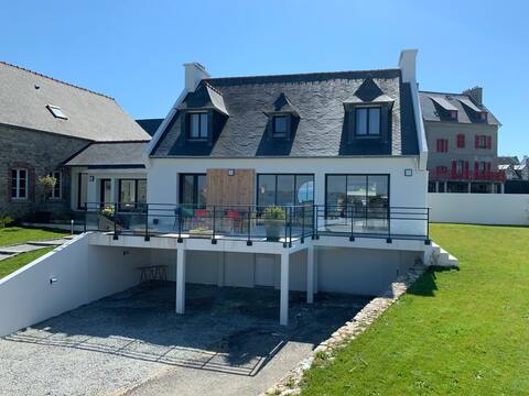 Exceptional House ~ Sea View ~ 100 m from the beach