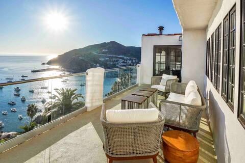 Penthouse Atop of Avalon with Panoramic View