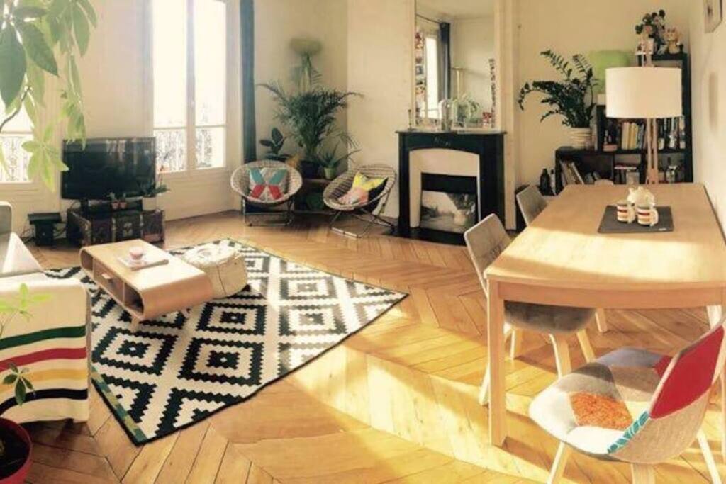 A lot of gorgeous natural light!
