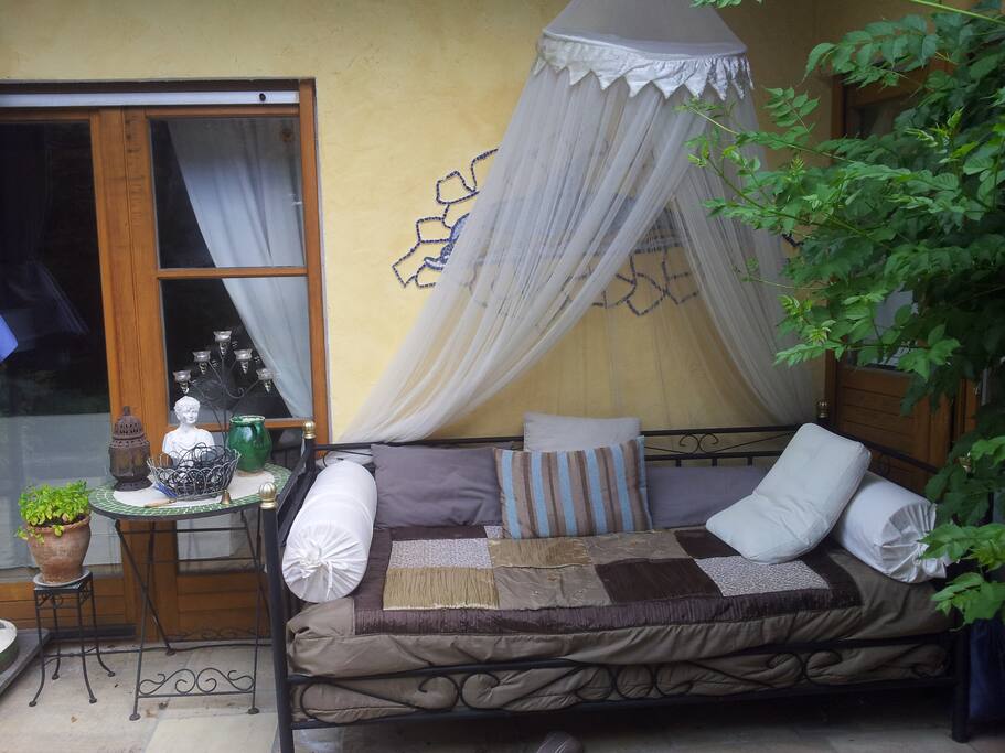terrace bed