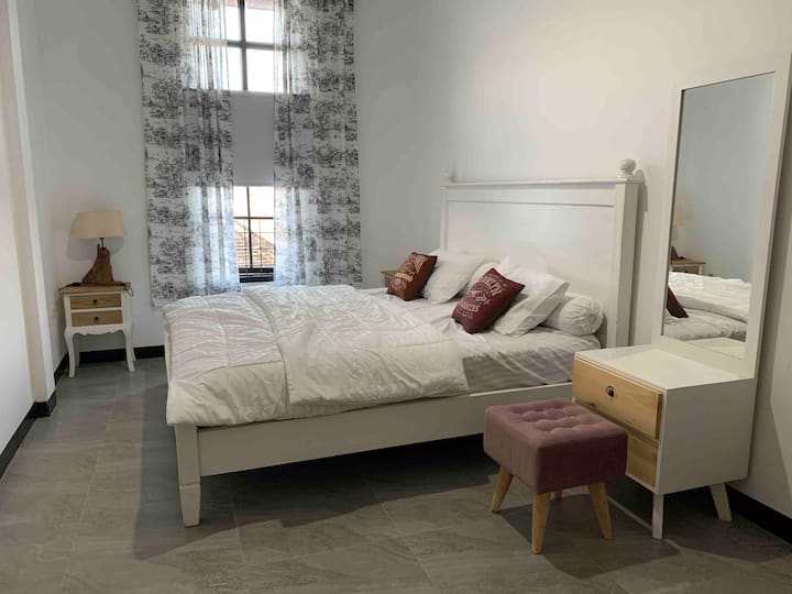 เตียงขนาด 190 ซม.