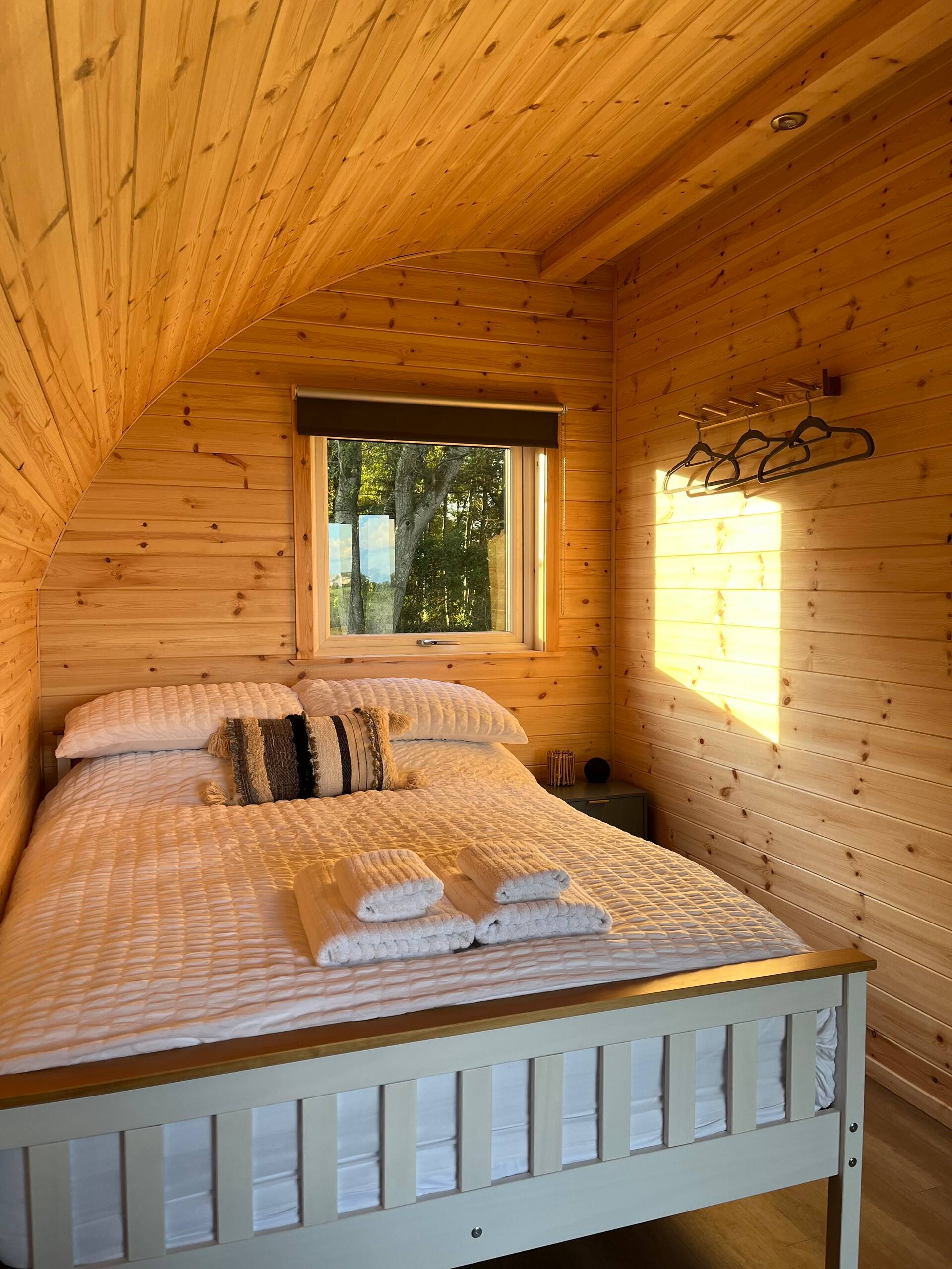 Stunning Rural Cabin-Scotland-Dumfries and Galloway-Cluaran Cabins-Solway Breeze — photo 3