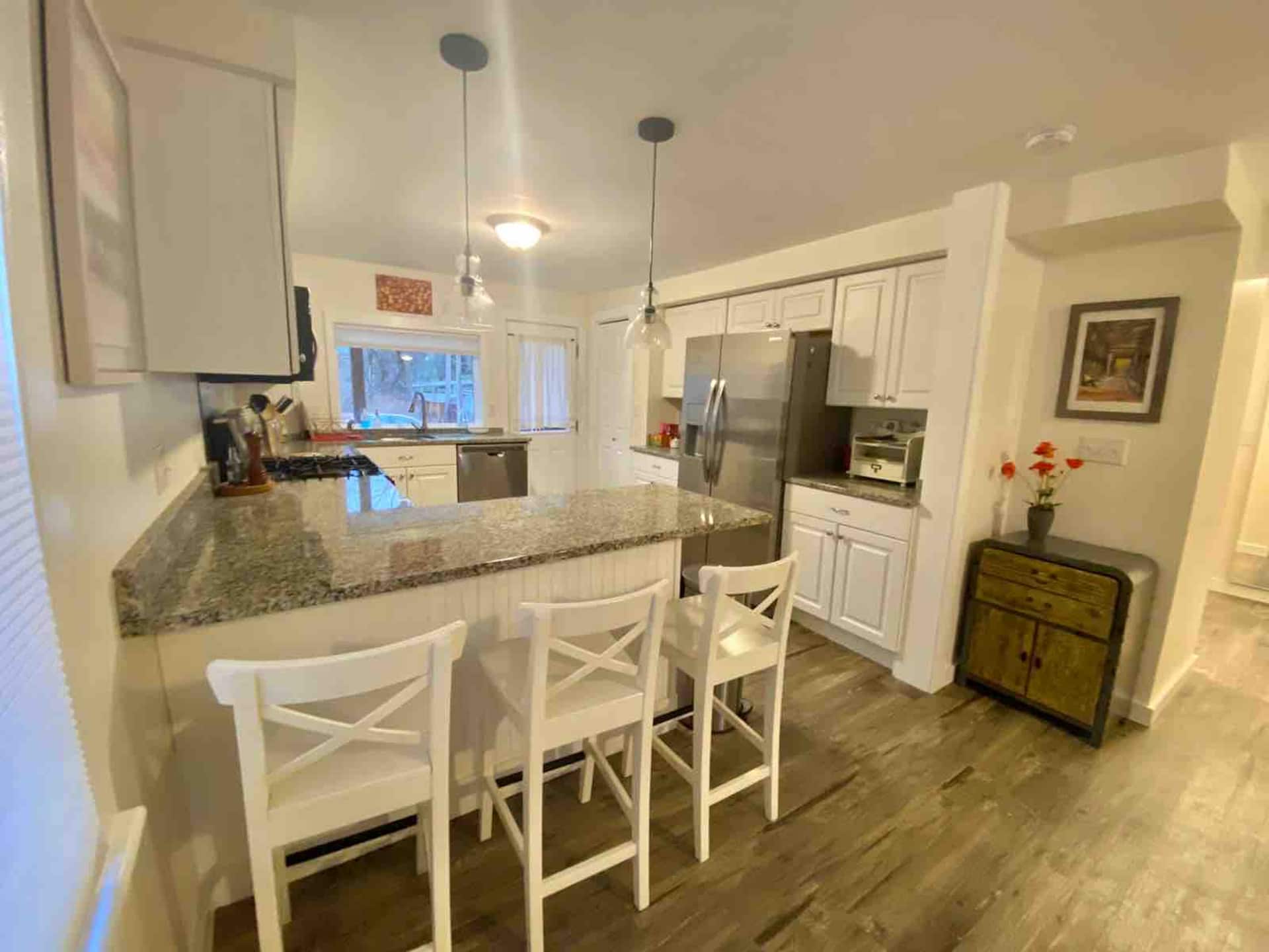 Modern & Comfy Apt. Main St Rosendale