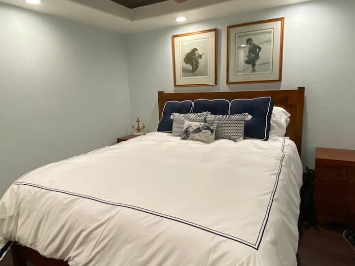 豪华加州加州加大双人床 