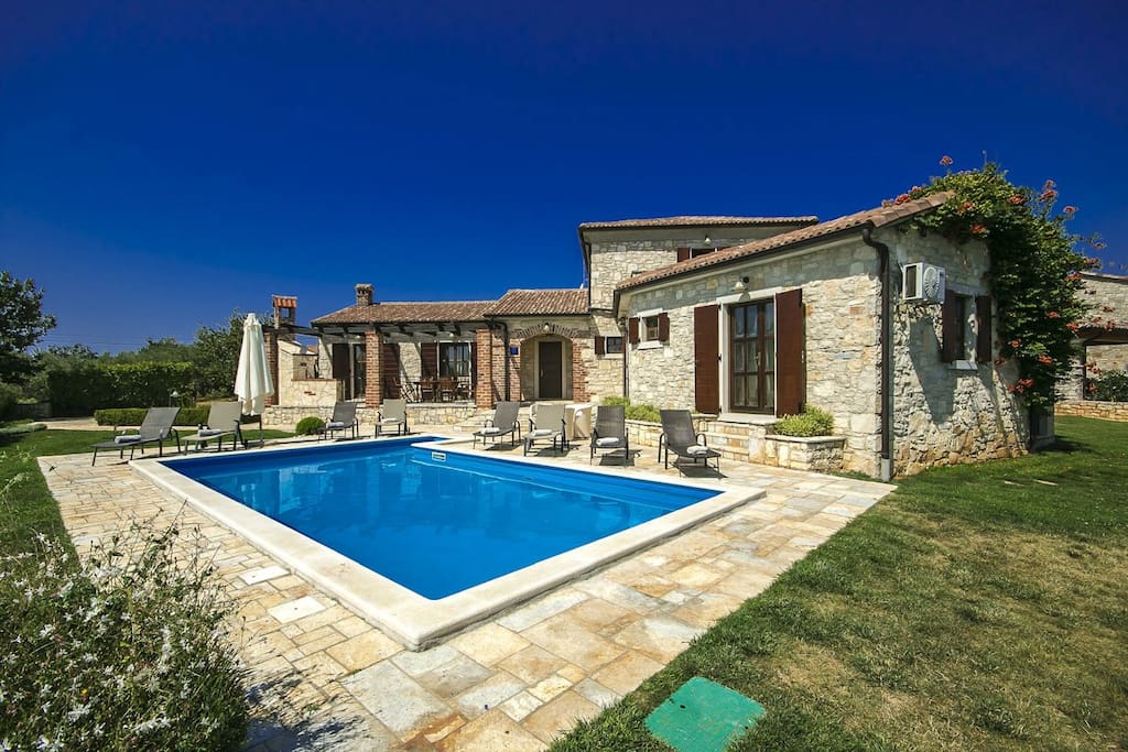 Pool area