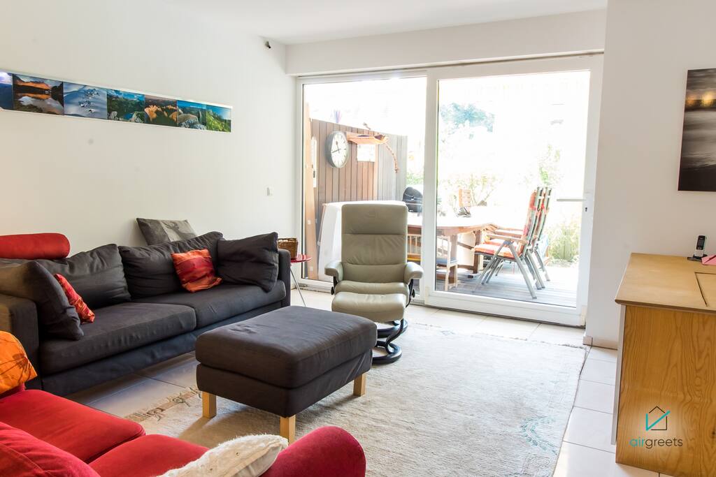 Here you can spend relaxing evenings on the sofas.