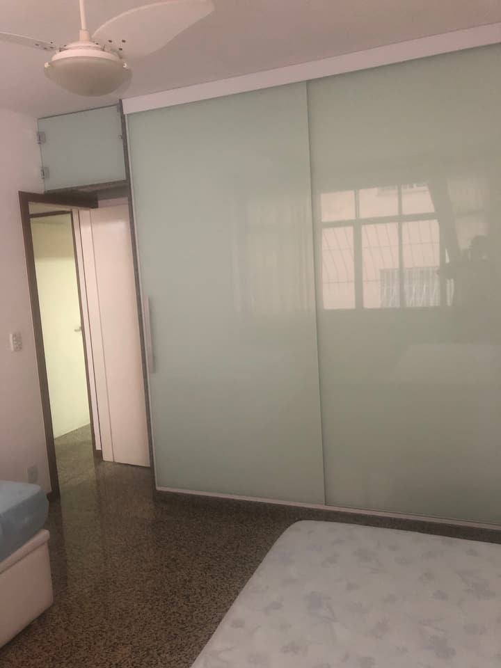 Spálňa - výhľad 1