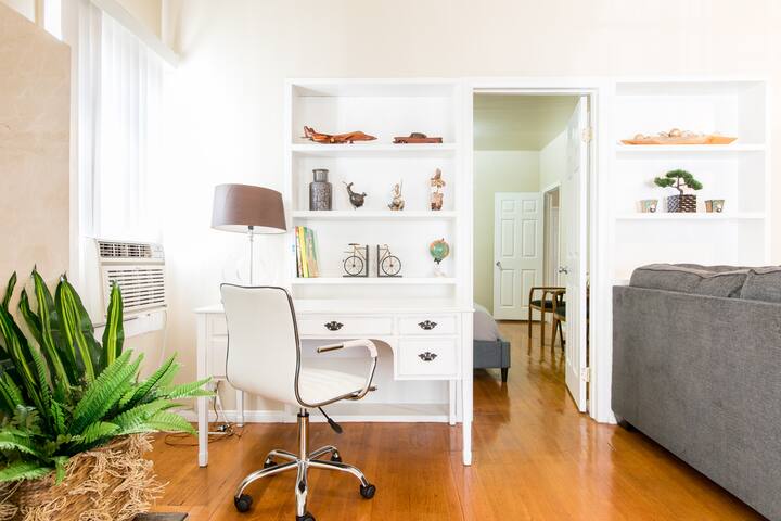 Comfortable Two Story House for Group Stay gallery image 4