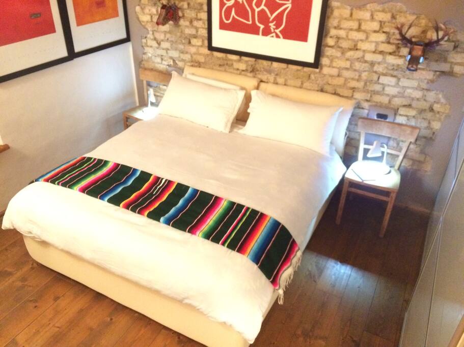 Letto King Size con un favoloso materasso che garantirà la qualità del sonno.