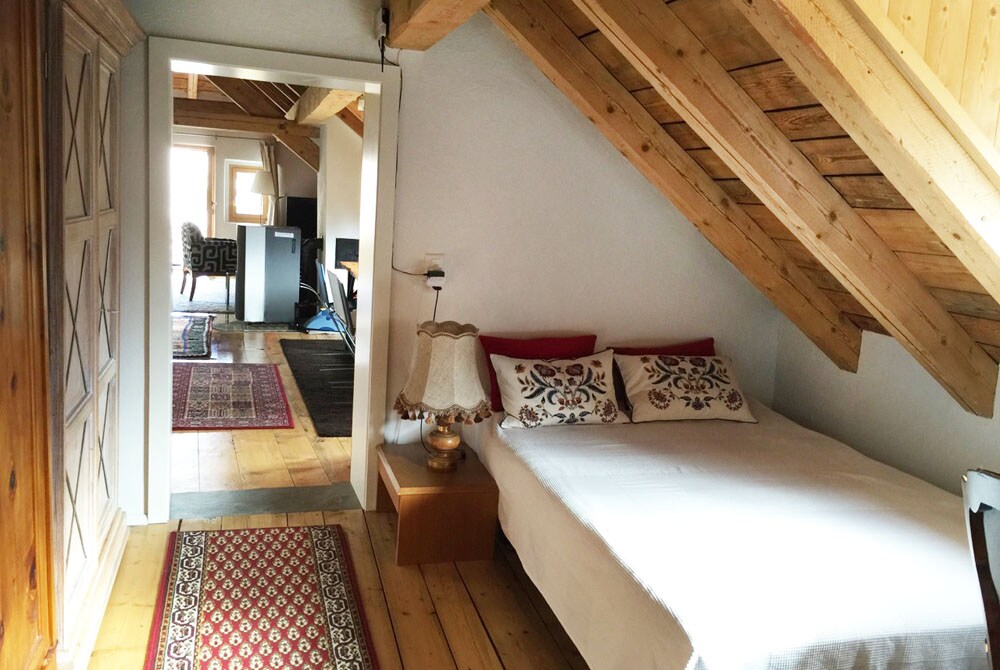 3tes Schlafzimmer,
tercer dormitorio/oficina
(recorrido)