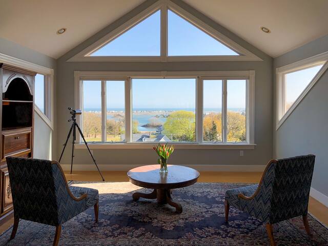 Westerly Villa with Spectacular Views gallery image 4