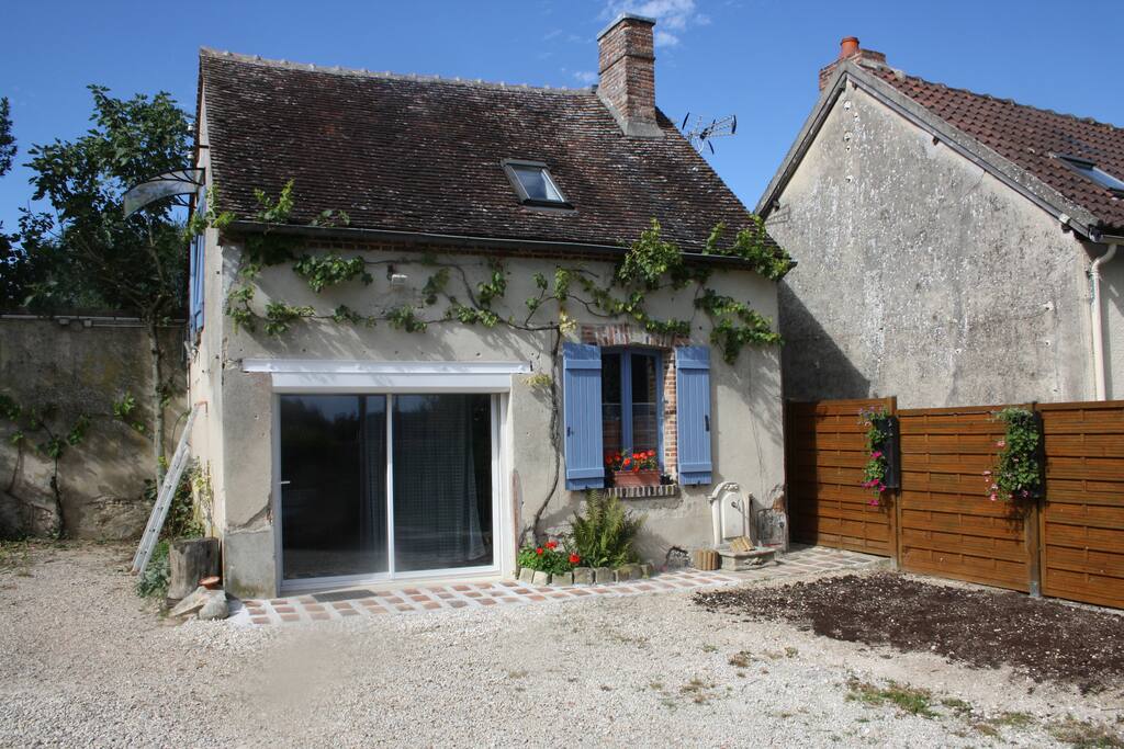 la maison et son jardinet