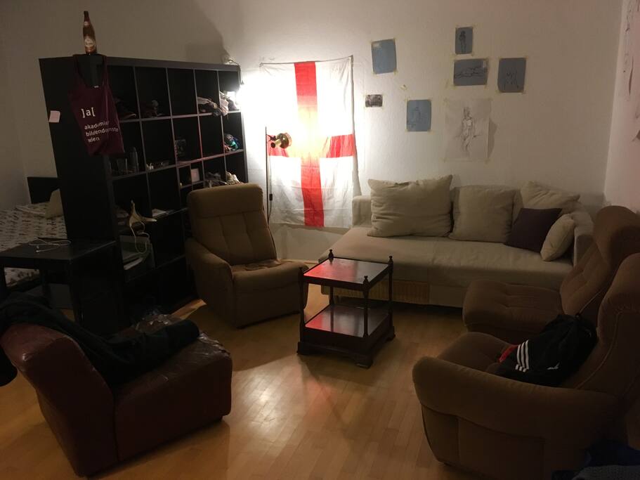 Sitting room and bedroom, plenty of storage.