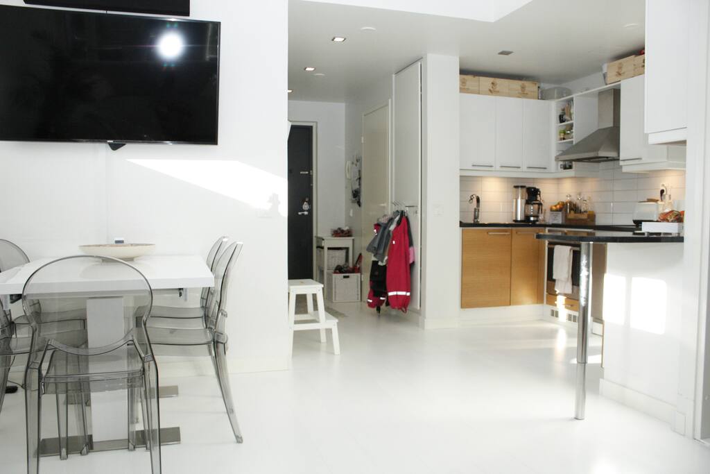 Dining area, kitchen and the entrance