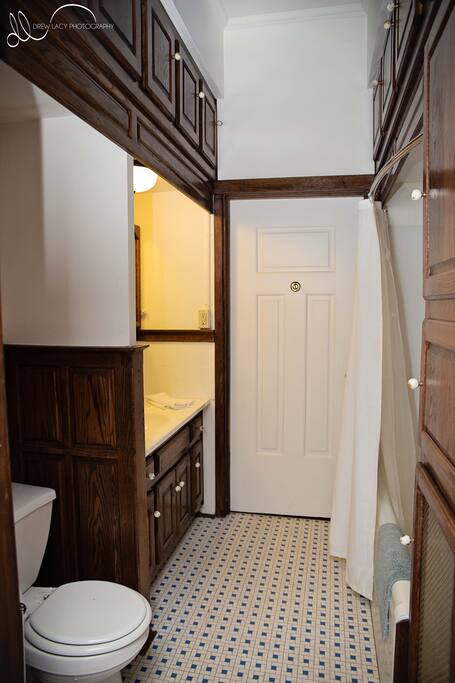 Original private bathroom.