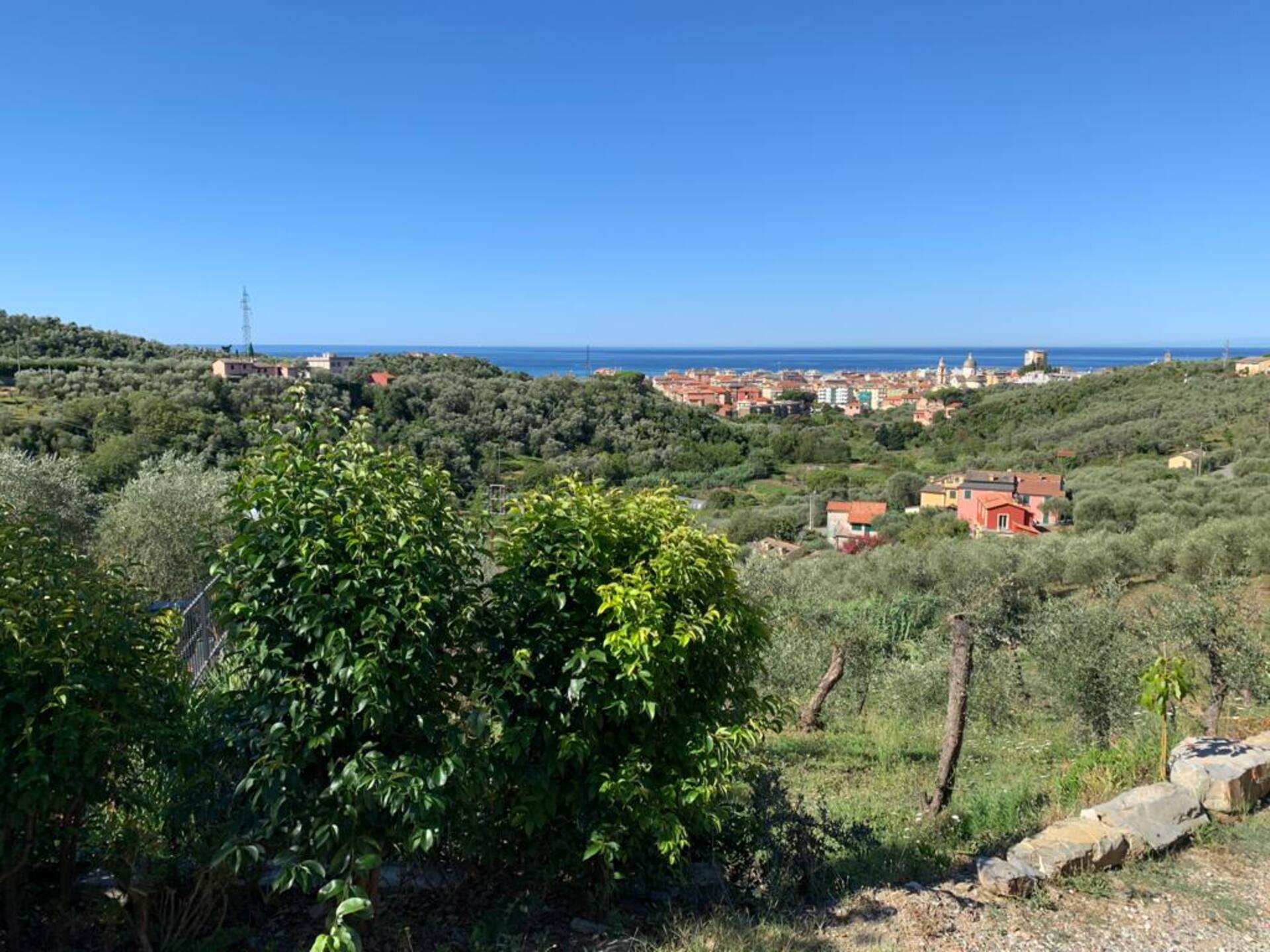 La Rosa dei Venti a 2 km dal mare di Lavagna