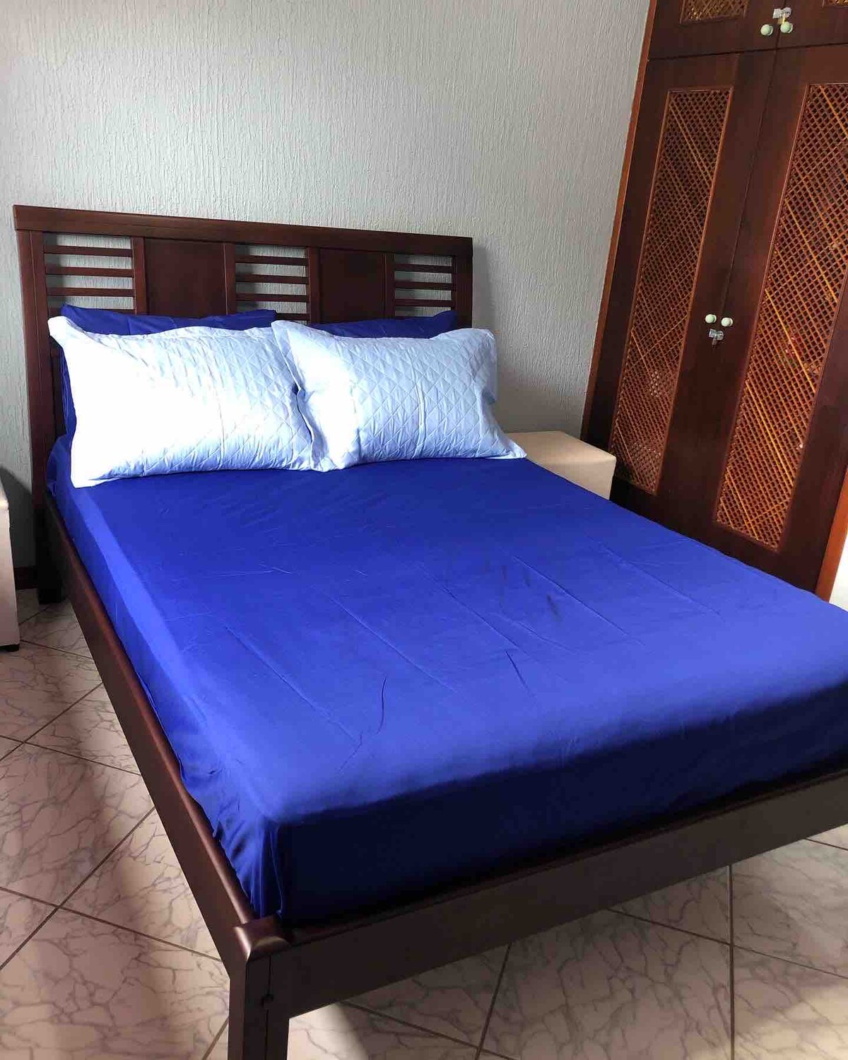 חדר מס '4,  חדר רחצה סמוך 