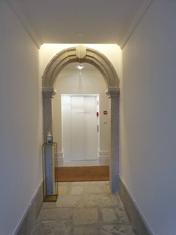 OportoFlag center gallery image 5