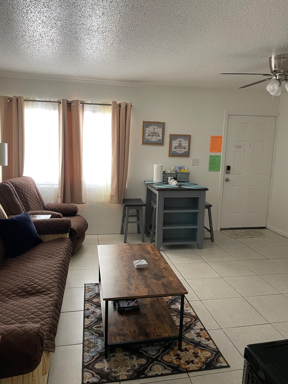 Top performing Airbnb: Okaloosa Island Condo 17 pool/grills/ small pet in Fort Walton Beach