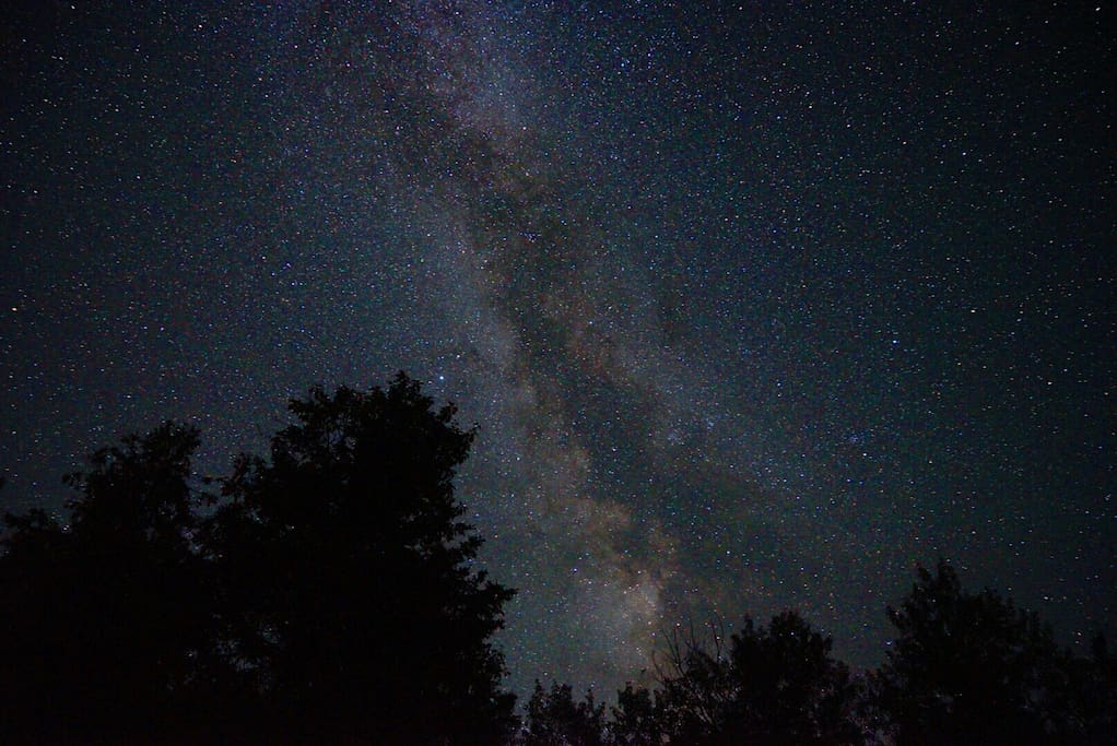 Tge Milkyway really does look this incredible! Dark Sky!
photo courtesy of Jaeho Ho