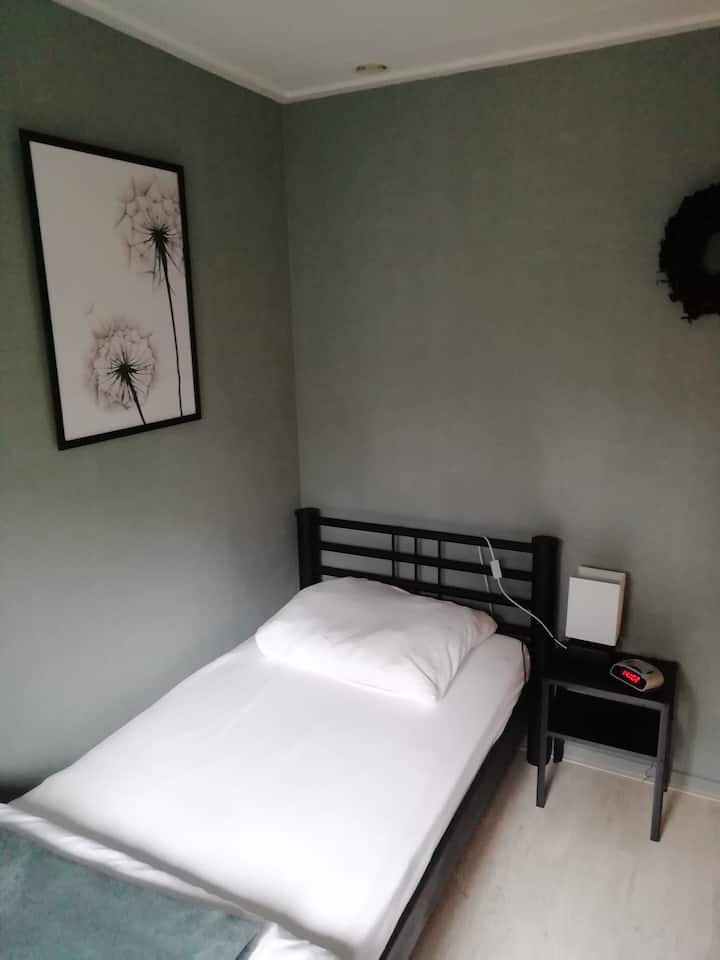 Quarto para uma pessoa.