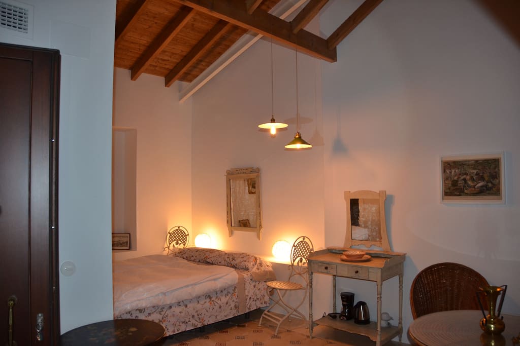 Room-Bungalow in the garden of the Villa