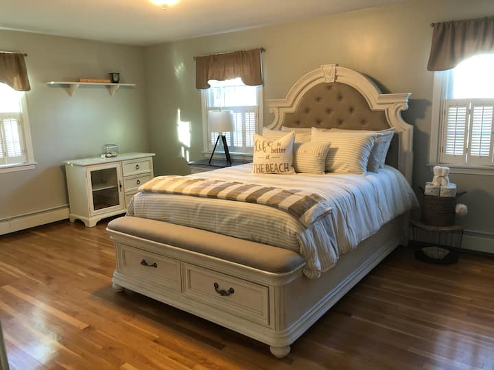 ماستر الطابق الأول (كوين)