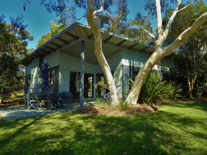 Art House Accommodation - Jervis Bay