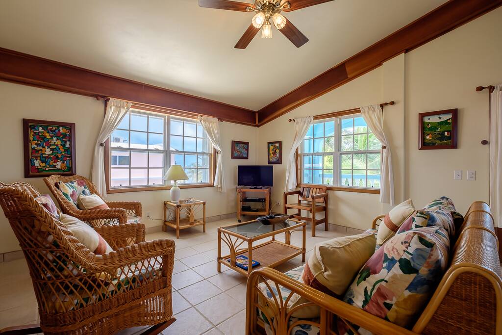 Amenities include central air, ceiling fans, WiFi, cable and more.