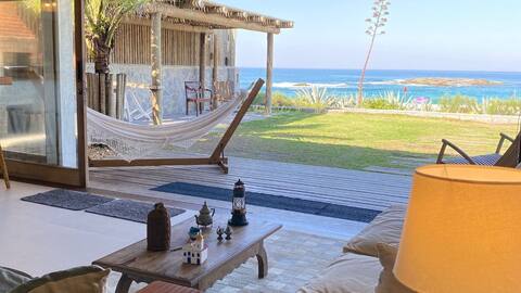 Casa Praia, the entire property with 3 or 4 suites